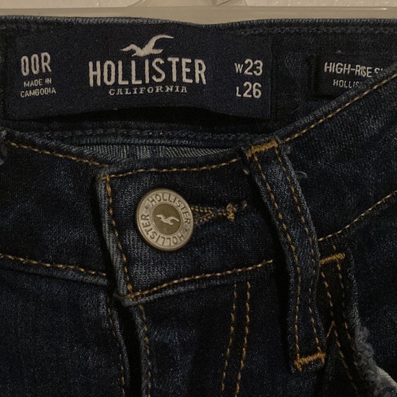 Hollister High Rise Slim Straight Jean - Picture 4 of 4